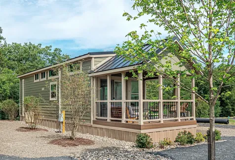 197 Wheeler Road Florida NY 10921