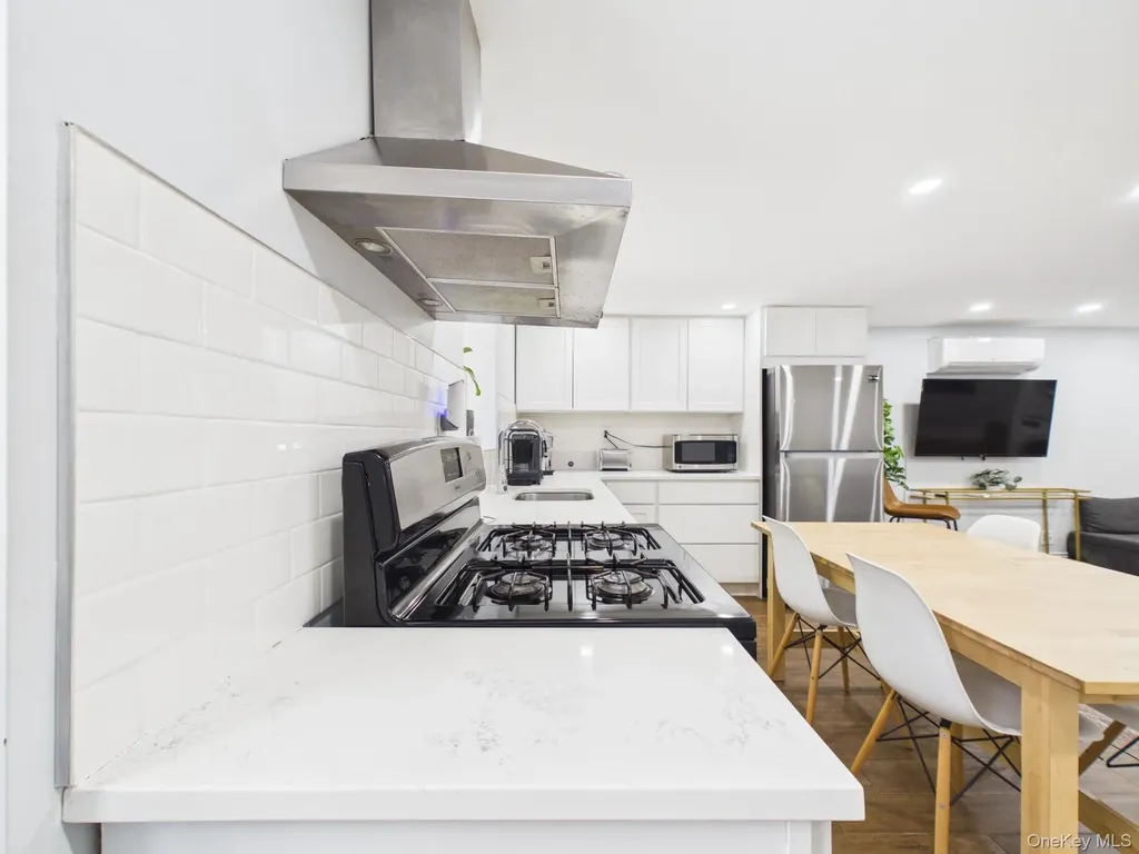 3 Jardine Place Brooklyn NY 11233