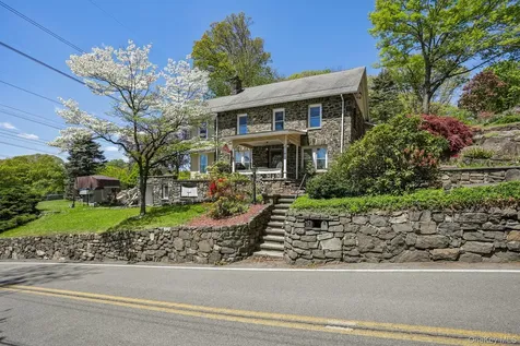 48 Montrose Station Road Montrose NY 10548
