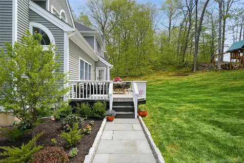 12 Gideon Reynolds Road Cross River NY 10518