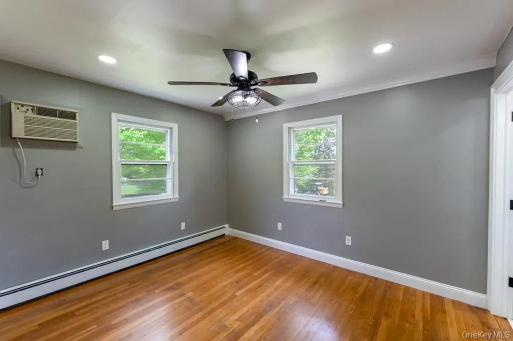 23 Lakeview Drive Holmes NY 12531