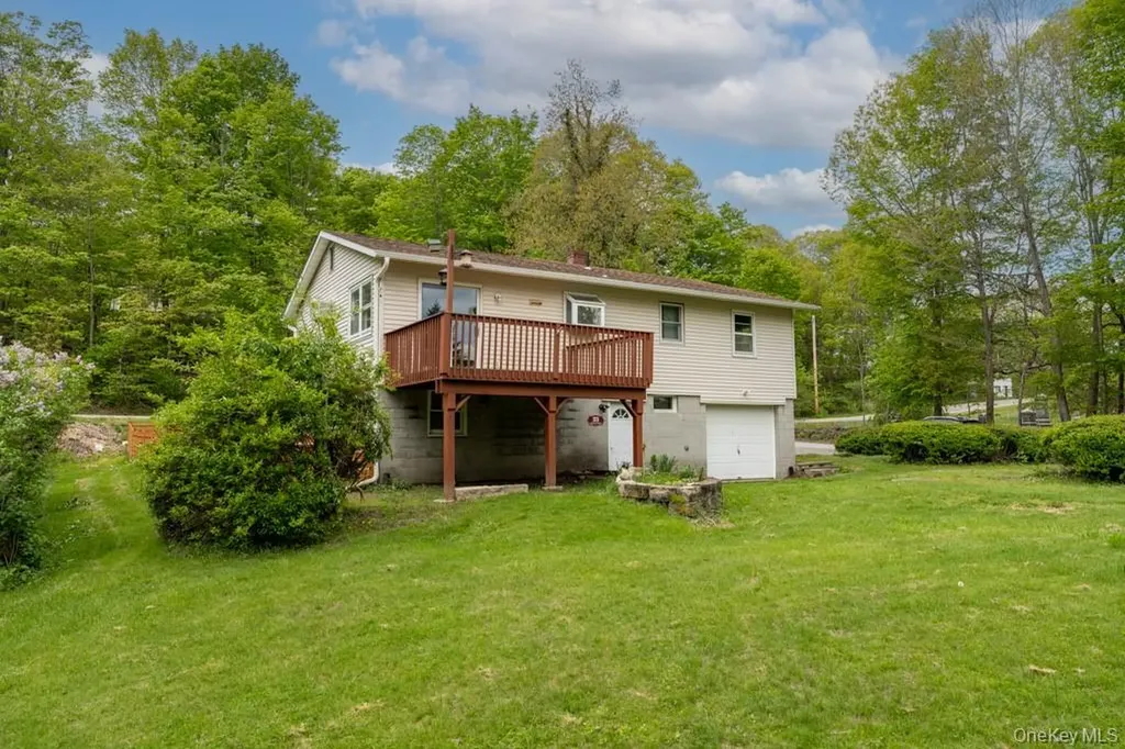 23 Lakeview Drive Holmes NY 12531