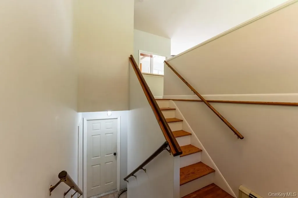 23 Lakeview Drive Holmes NY 12531