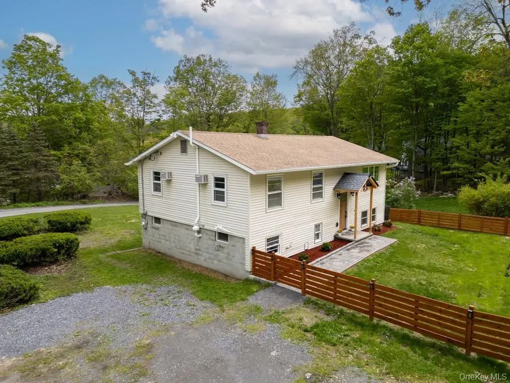 23 Lakeview Drive Holmes NY 12531