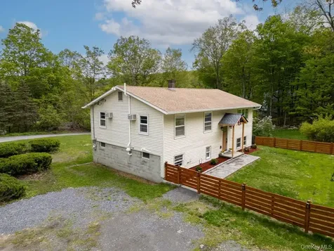 23 Lakeview Drive Holmes NY 12531