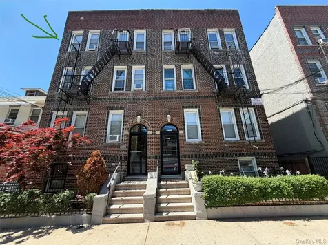 1959 Hobart Avenue Bronx NY 10461