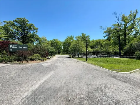 1959 Hobart Avenue Bronx NY 10461