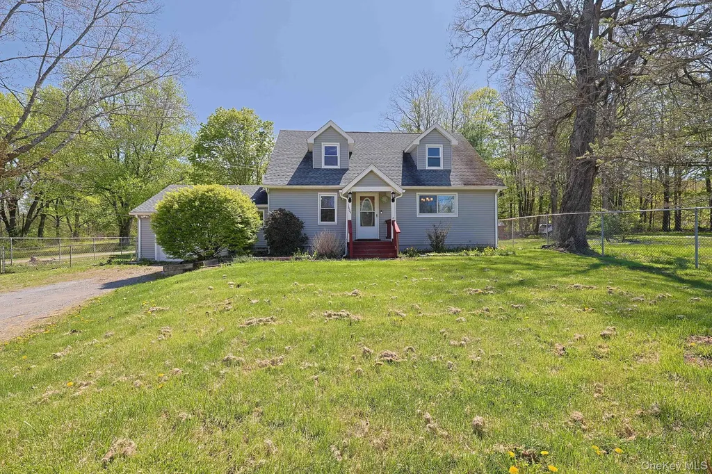 1604 Route 9g Hyde Park NY 12538