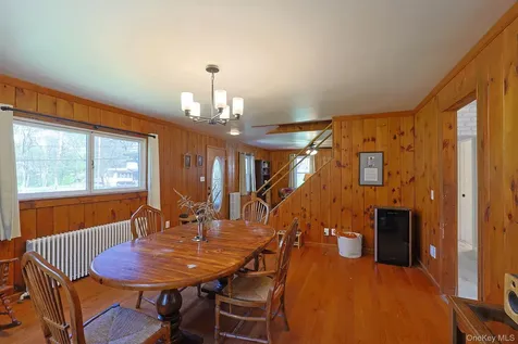 1604 Route 9g Hyde Park NY 12538