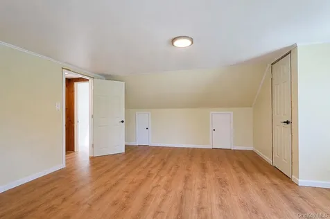 1604 Route 9g Hyde Park NY 12538
