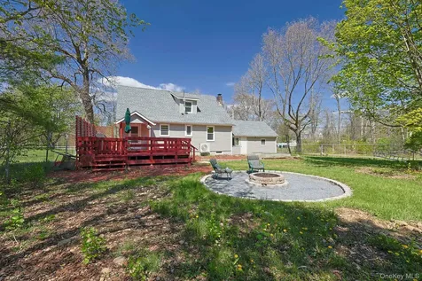 1604 Route 9g Hyde Park NY 12538