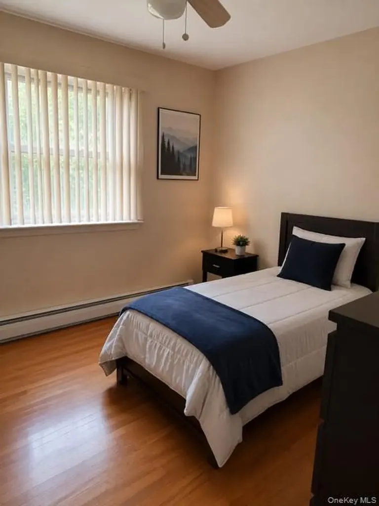 44 47th Street Islip NY 11751