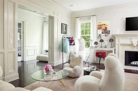 486 Middle Line Highway Bridgehampton NY 11932