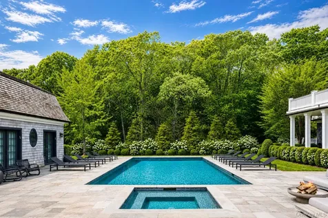 486 Middle Line Highway Bridgehampton NY 11932