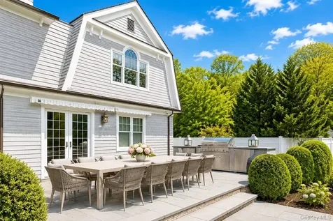 486 Middle Line Highway Bridgehampton NY 11932