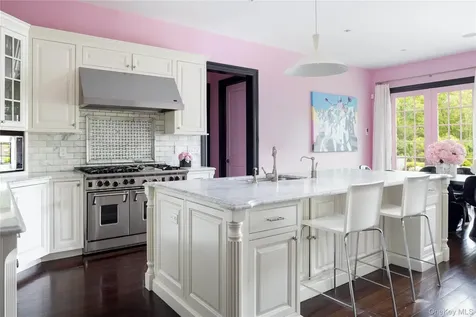486 Middle Line Highway Bridgehampton NY 11932