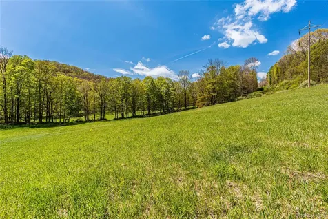 4569-4577 Rt-199 Millerton NY 12546