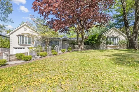 10 Elyise Road Monsey NY 10952