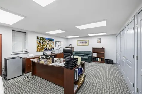 10 Elyise Road Monsey NY 10952