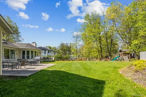 10 Elyise Road Monsey NY 10952