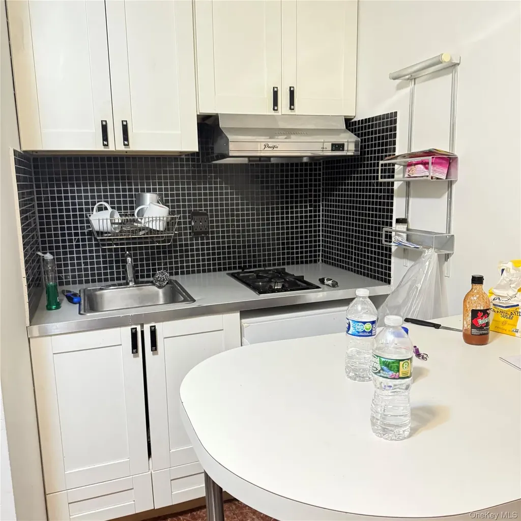 9208 43rd Avenue Elmhurst NY 11373