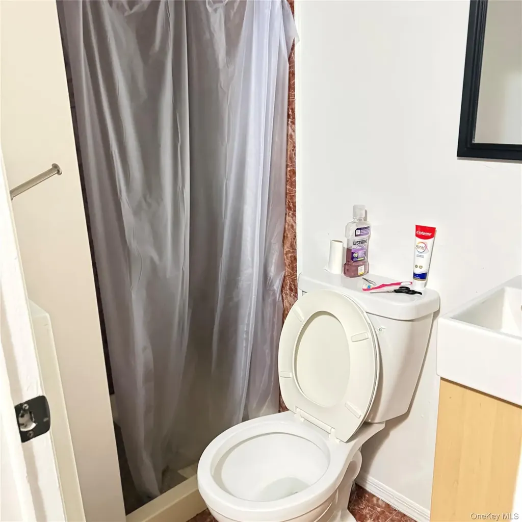 9208 43rd Avenue Elmhurst NY 11373