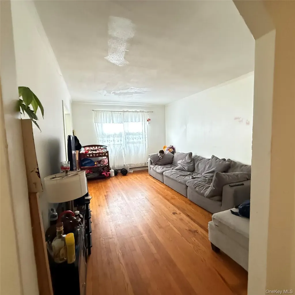 9208 43rd Avenue Elmhurst NY 11373