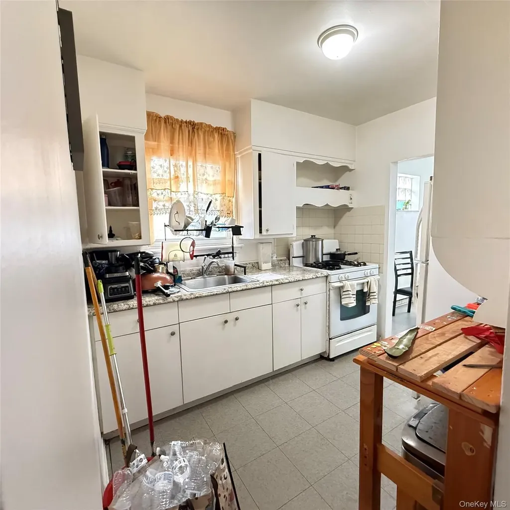 9208 43rd Avenue Elmhurst NY 11373
