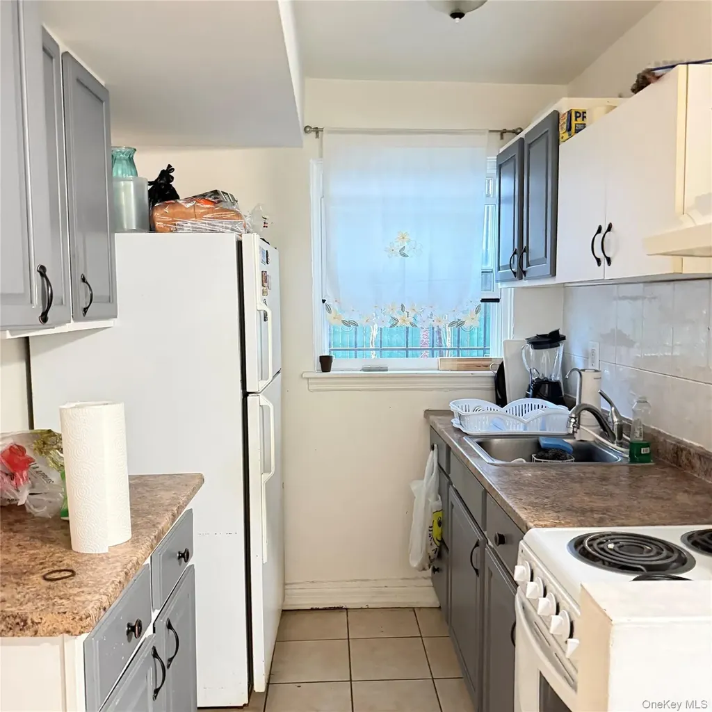 9208 43rd Avenue Elmhurst NY 11373