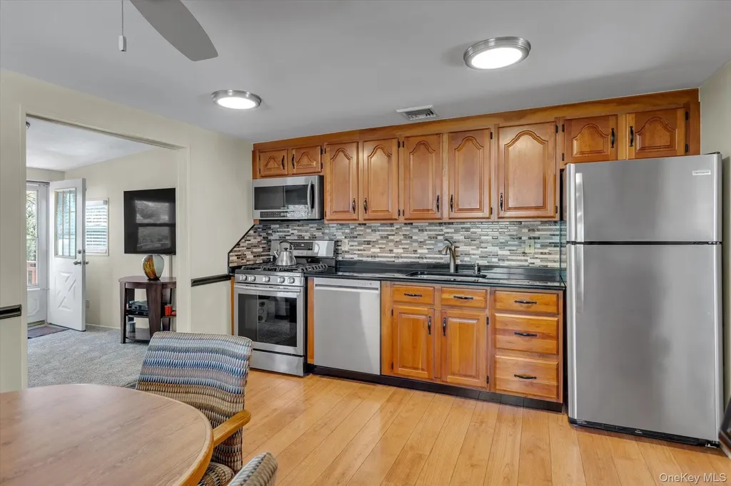 25 Deville Drive Selden NY 11784