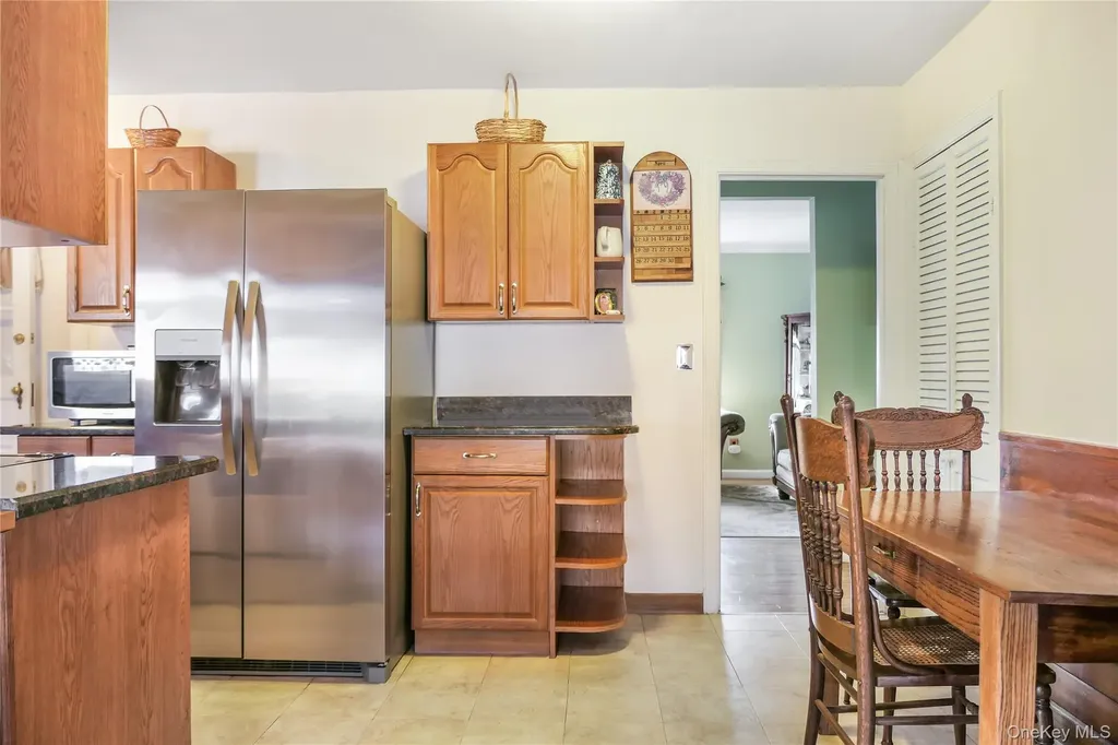 17 Myrtle Lane East Patchogue NY 11772