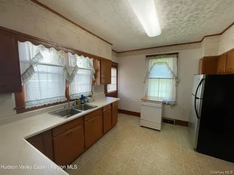 40 Jarrold Street Kingston NY 12401