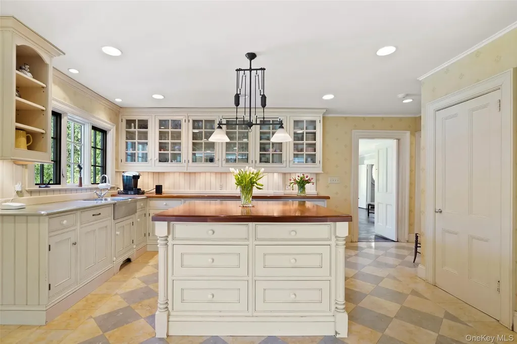 345 Mclain Street Bedford Hills NY 10507