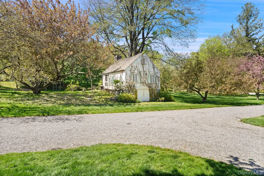 345 Mclain Street Bedford Hills NY 10507