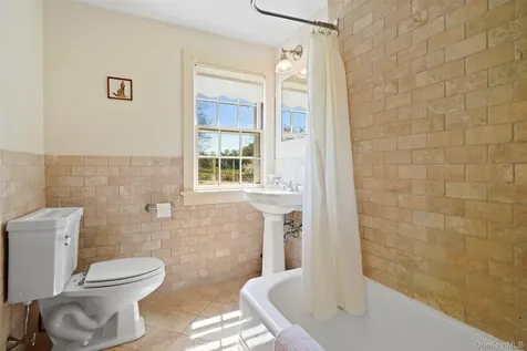 345 Mclain Street Bedford Hills NY 10507