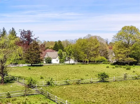 345 Mclain Street Bedford Hills NY 10507