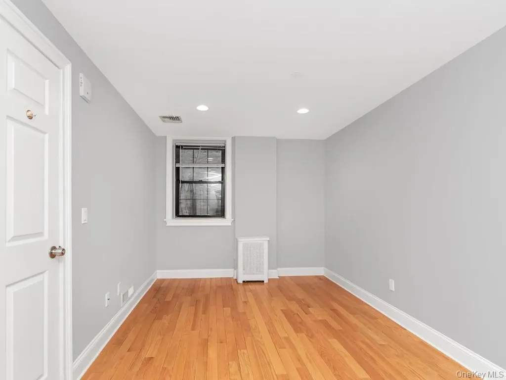 26 Pondfield Road W Bronxville NY 10708