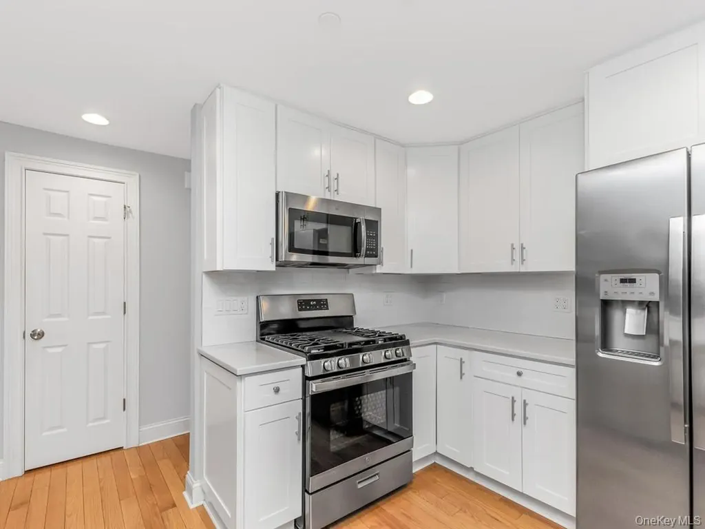 26 Pondfield Road W Bronxville NY 10708