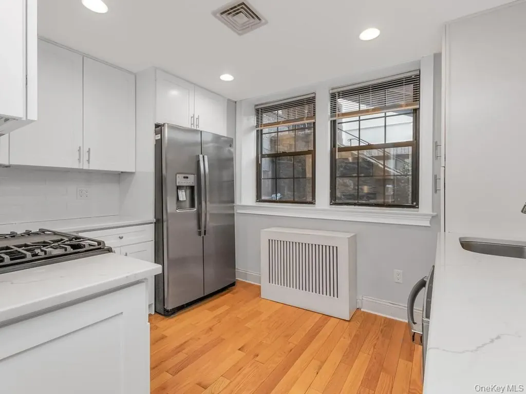 26 Pondfield Road W Bronxville NY 10708