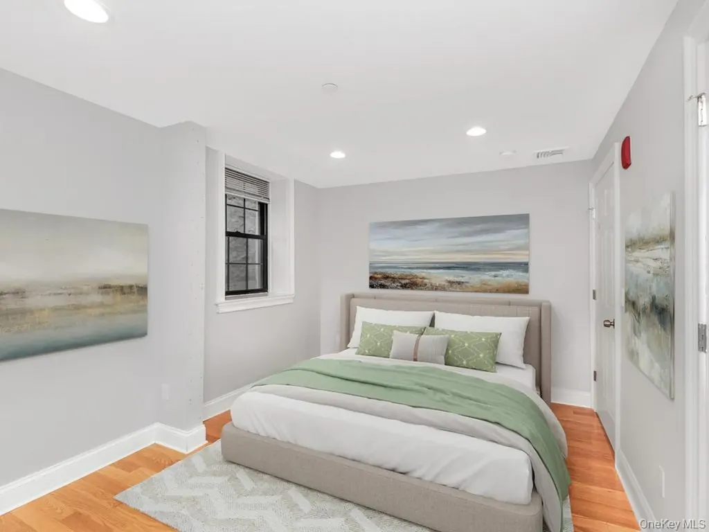 26 Pondfield Road W Bronxville NY 10708
