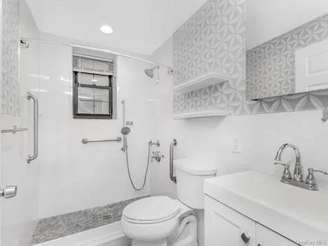 26 Pondfield Road W Bronxville NY 10708