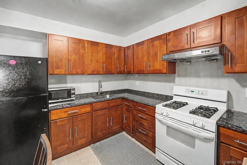 87-08 Justice Avenue Elmhurst NY 11373