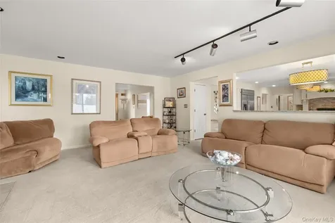 152 Pace Drive S West Islip NY 11795