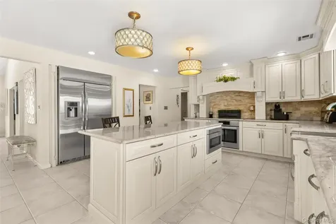 152 Pace Drive S West Islip NY 11795