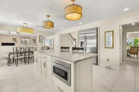 152 Pace Drive S West Islip NY 11795