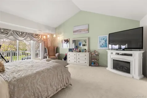 152 Pace Drive S West Islip NY 11795