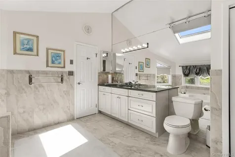 152 Pace Drive S West Islip NY 11795