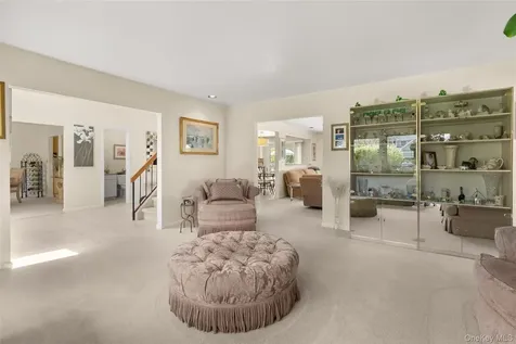 152 Pace Drive S West Islip NY 11795