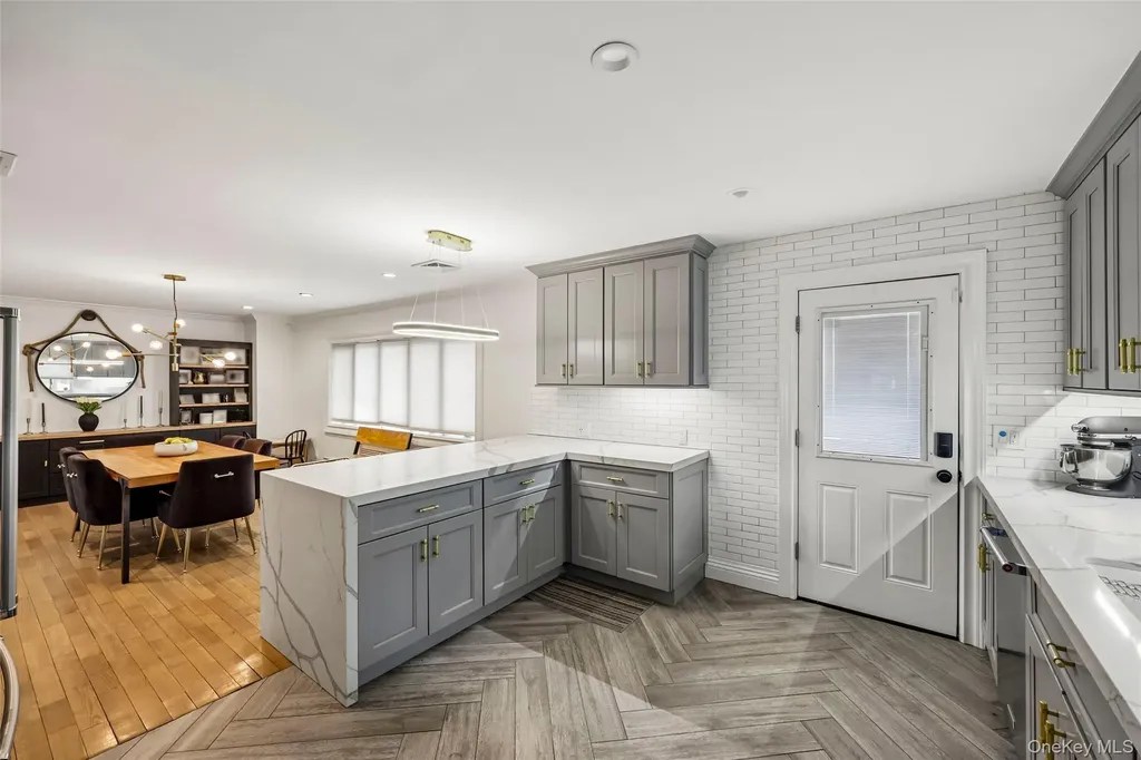 57 Berkley Road Mineola NY 11501