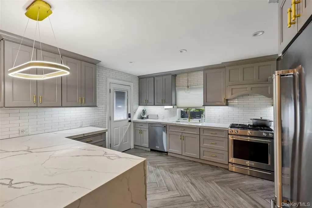 57 Berkley Road Mineola NY 11501